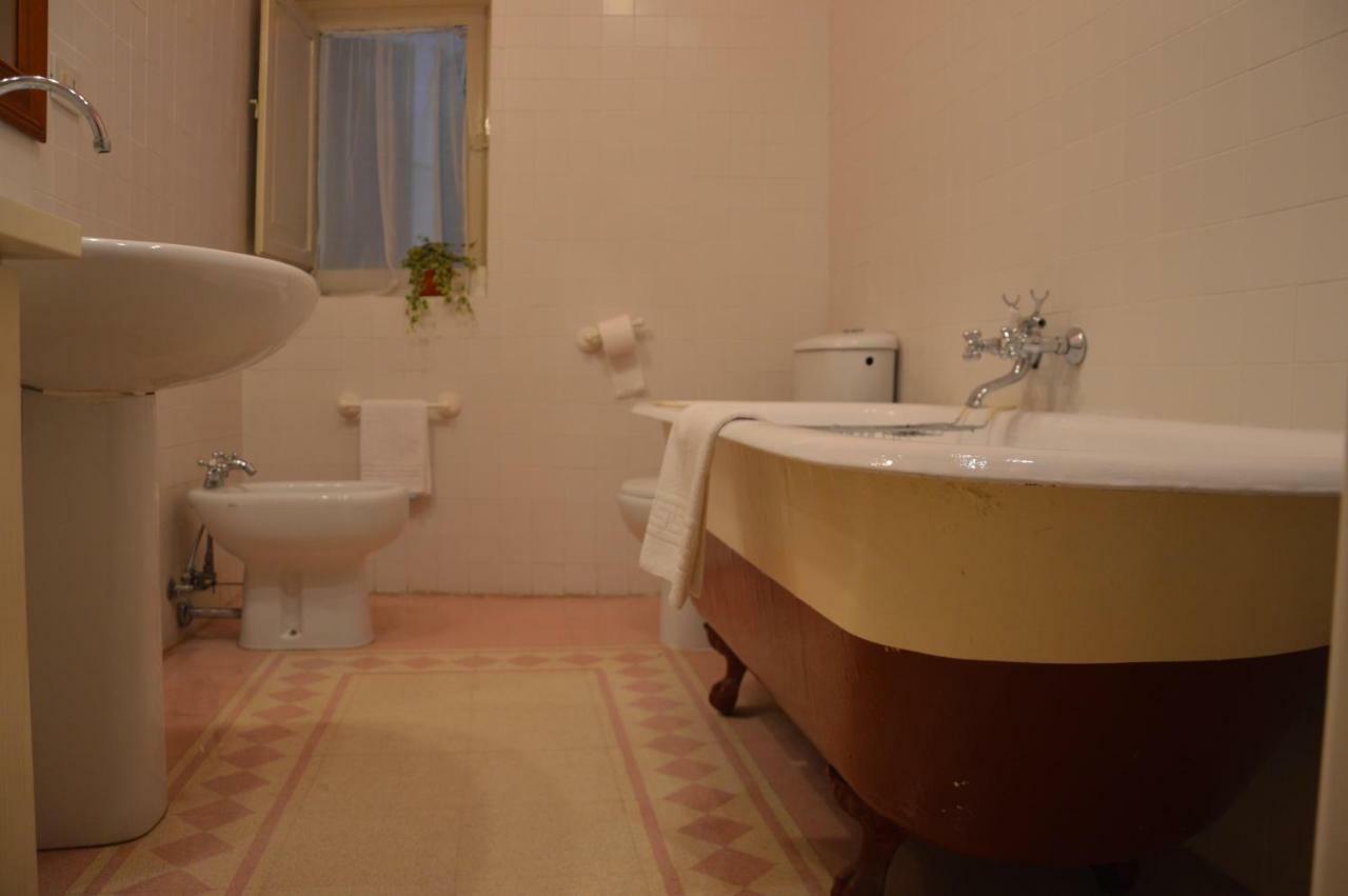 Casa Ciri Bed & Breakfast Foligno Luaran gambar